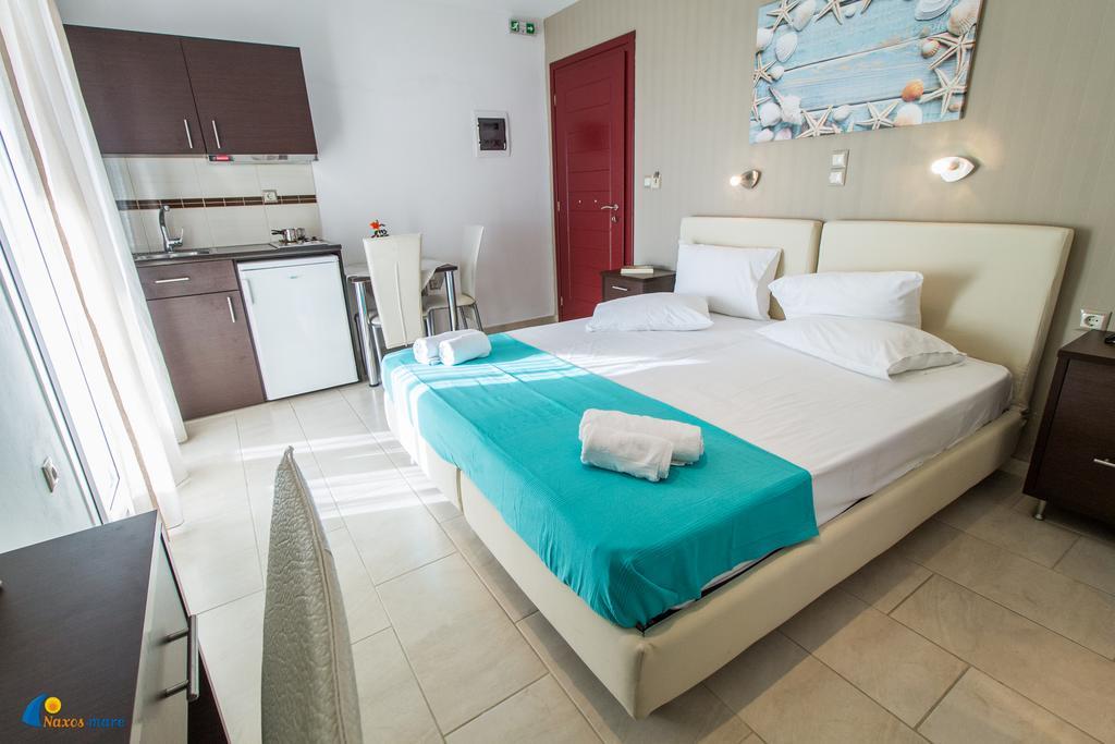 Apartahotel Naxos Mare 3*