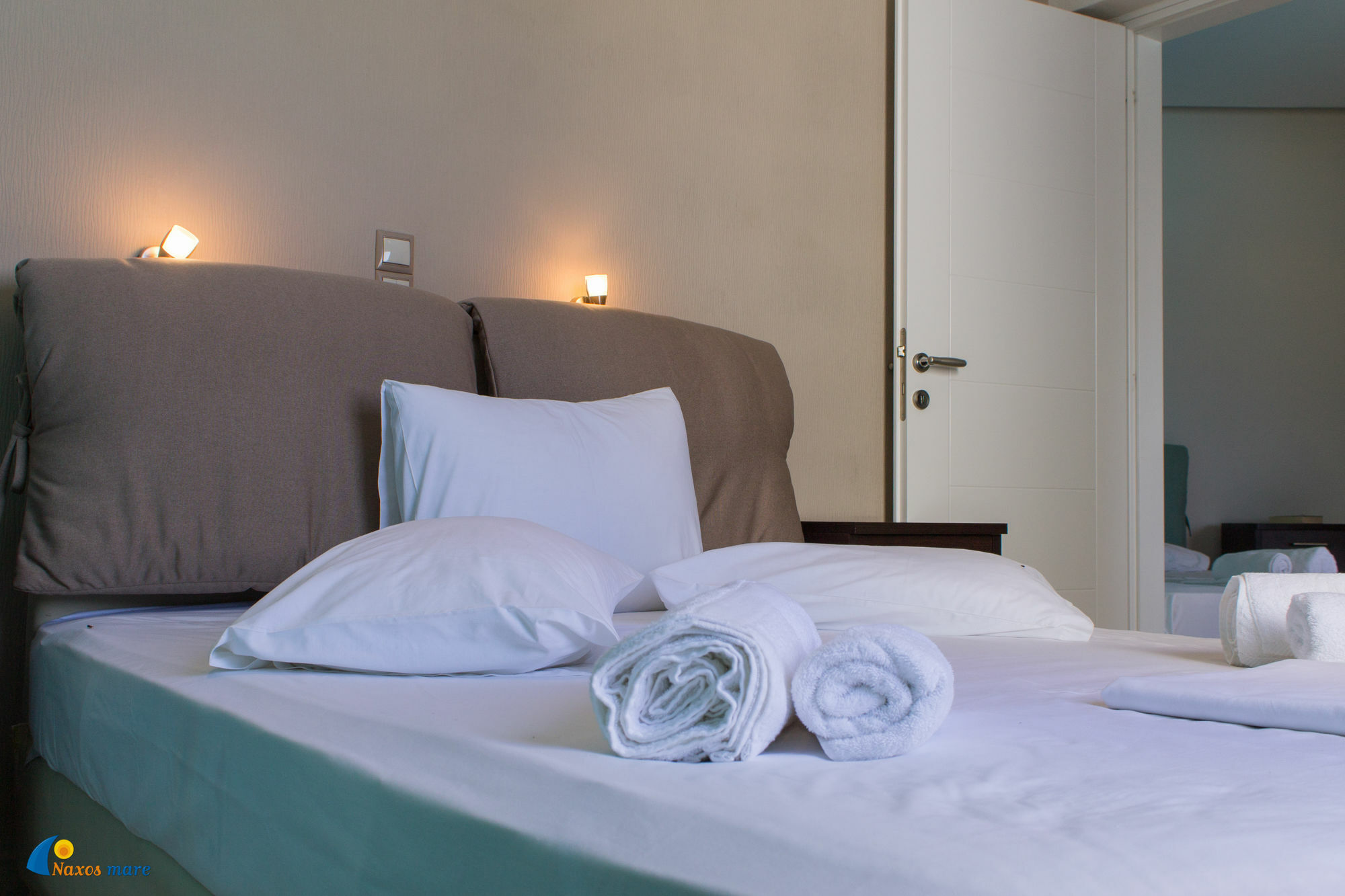 Apartahotel Naxos Mare 3*